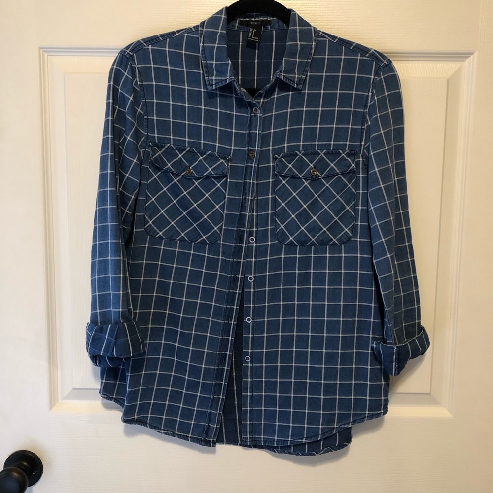 🌻 3/$25 Forever 21 Checkered Button Down Shirt